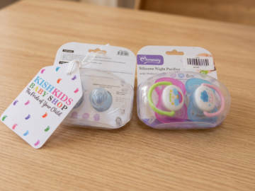 Silicone Pacifier With Protective Cup 2In1