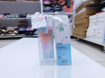 Momeasy Silicone Squeeze Feeder